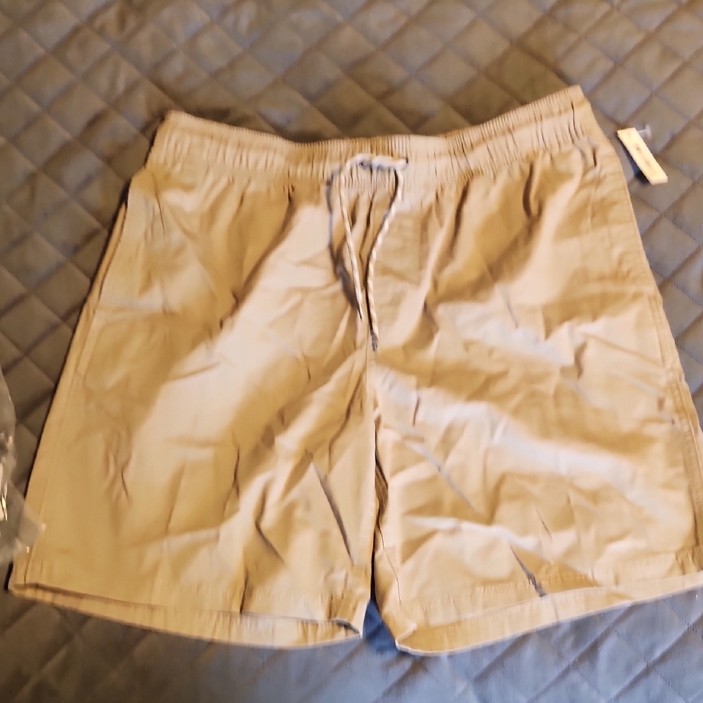 Men's Tan Khaki Shorts ☆ LG ☆ Amazon Essentials ☆ NWT ☆ Walking Shorts ☆ Drawstr